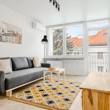 Cozy Apartment In Old Town Varsavia Esterno foto